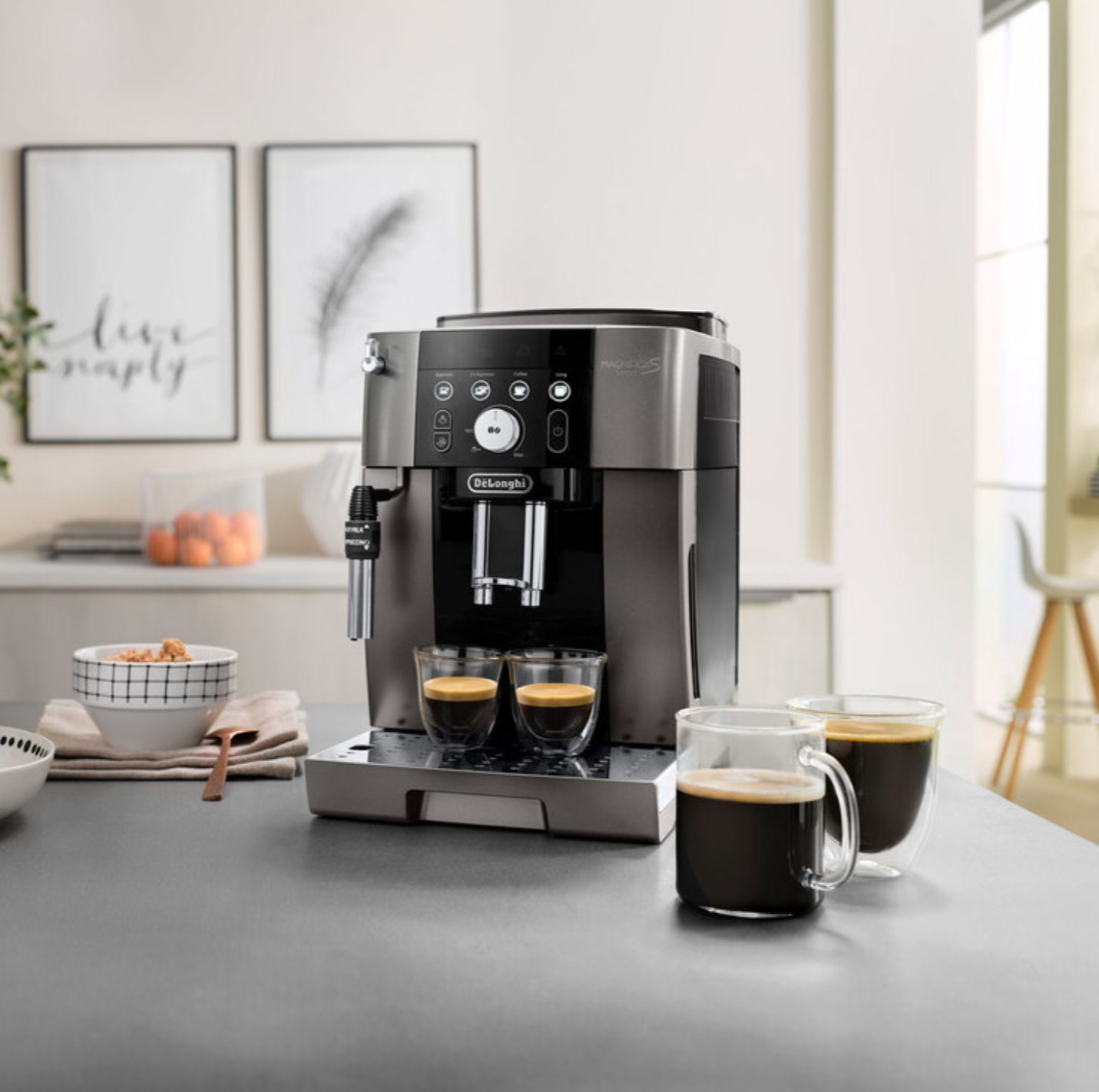 De'Longhi Magnifica S Smart Bean To Cup Coffee Machine ECAM250.33.TB