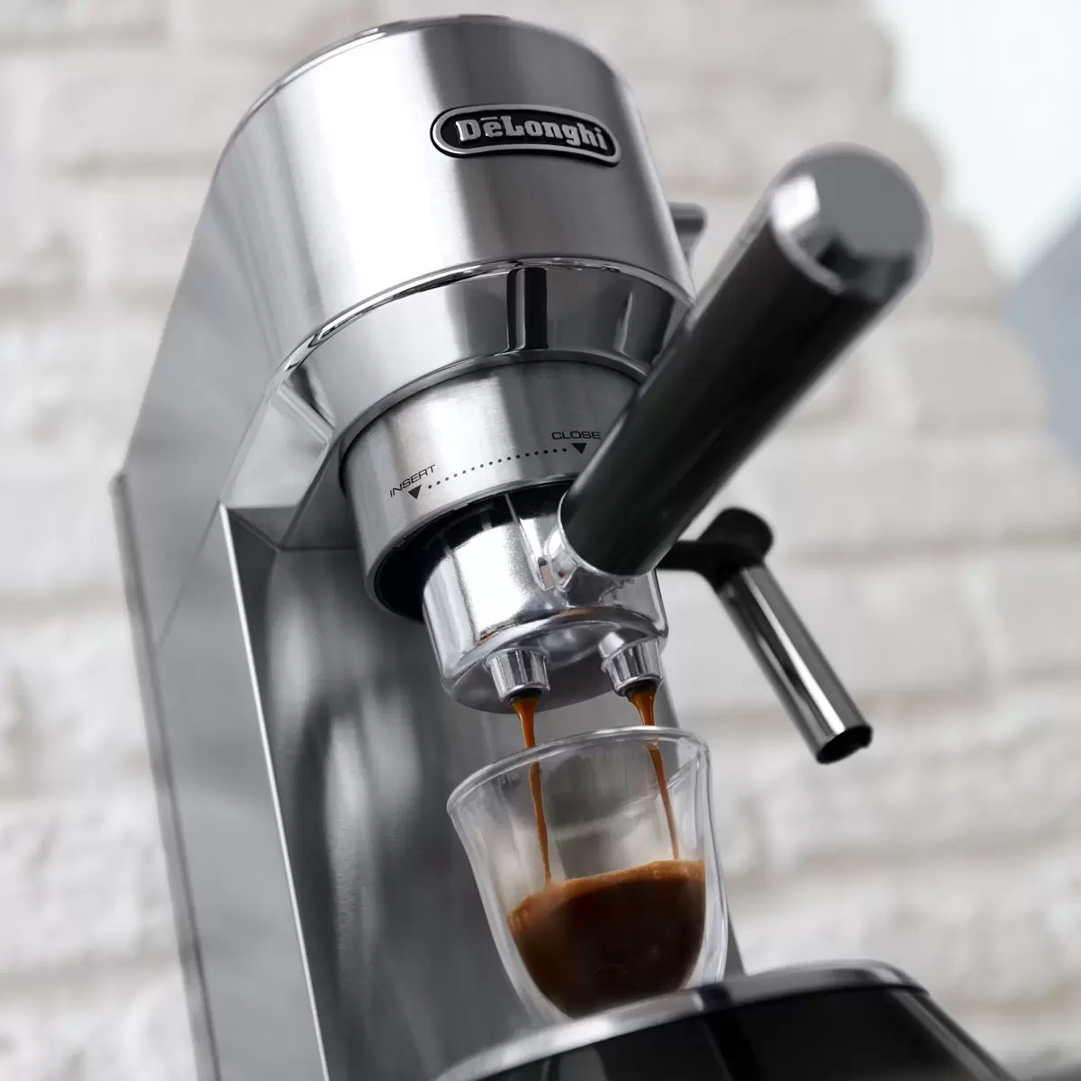De'Longhi Dedica Barista Silver Pack Coffee Machine Model: ECKG6820.M - Image 5