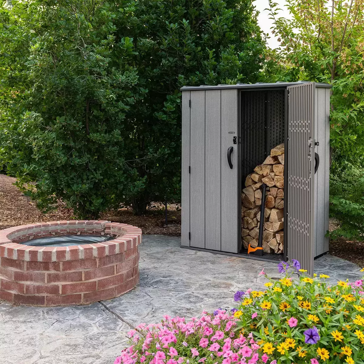 Lifetime Vertical 1510 Litre Storage Shed 5ft 6" x 4ft 5" (1.7 x 1.4m) - Image 6