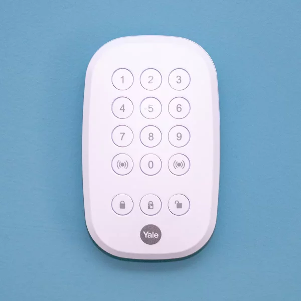 Yale IA-320 10pc Sync Smart Home Alarm with x4 Motion Sensors and x3 Window Door Sensors - Image 2