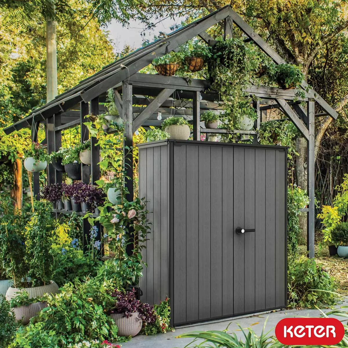 Keter Cortina Alto 1415 Litre Vertical Storage Shed with Shelves 4ft 6" x 2ft 4" (1.4 x 0.7m) - Image 8