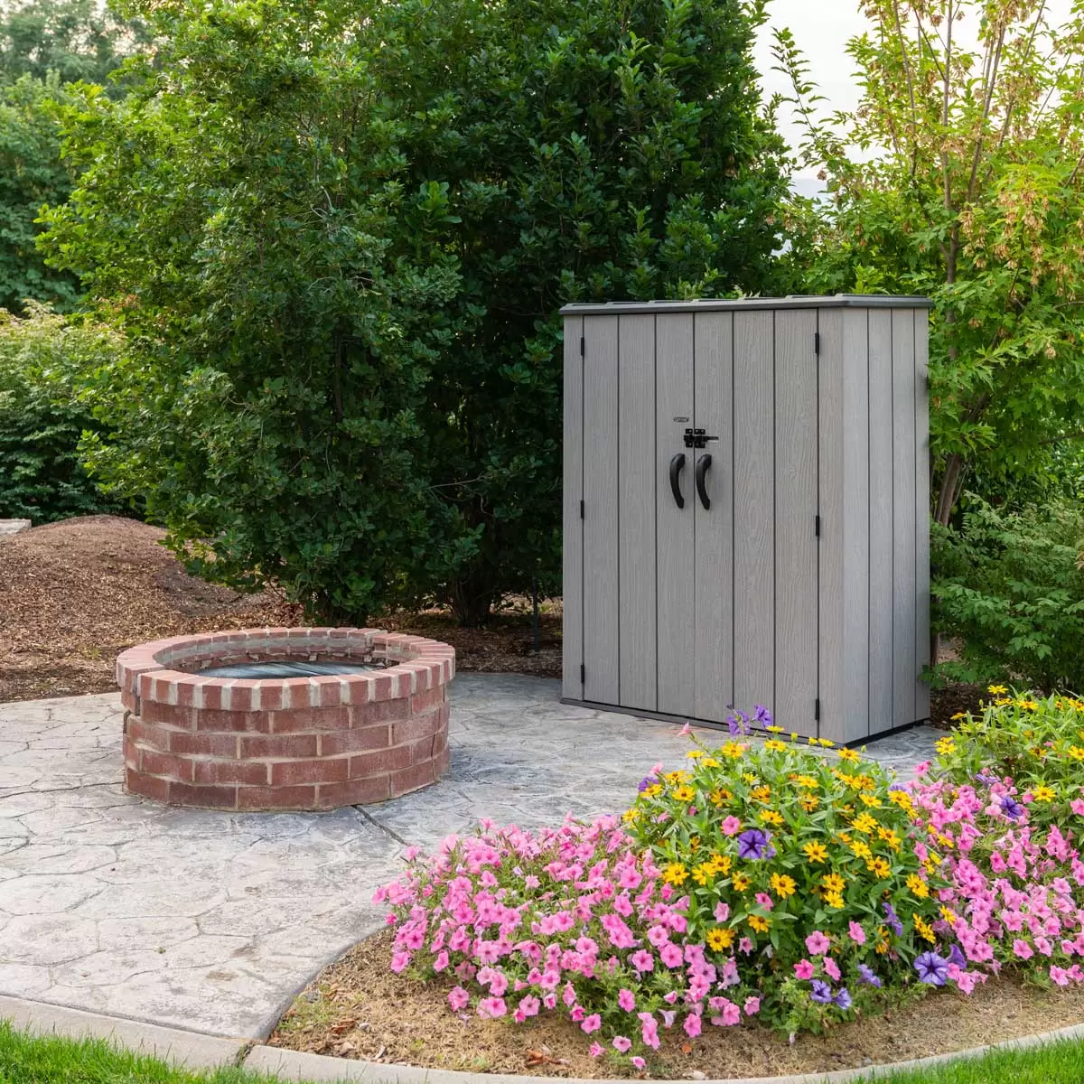 Lifetime Vertical 1510 Litre Storage Shed with Shelving Model 60457 4ft 6" x 2ft 4" (1.4 x 0.7m) - Image 2