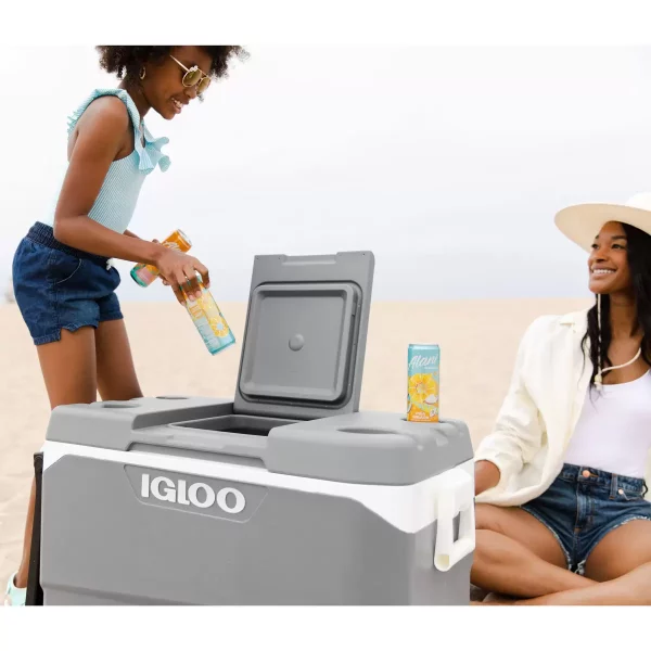 Igloo Max Cold Pro 85 Litre Roller Cooler - Image 5