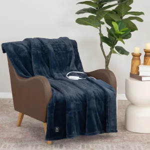 Berkshire Luxe Faux Fur Heated Throw in Navy