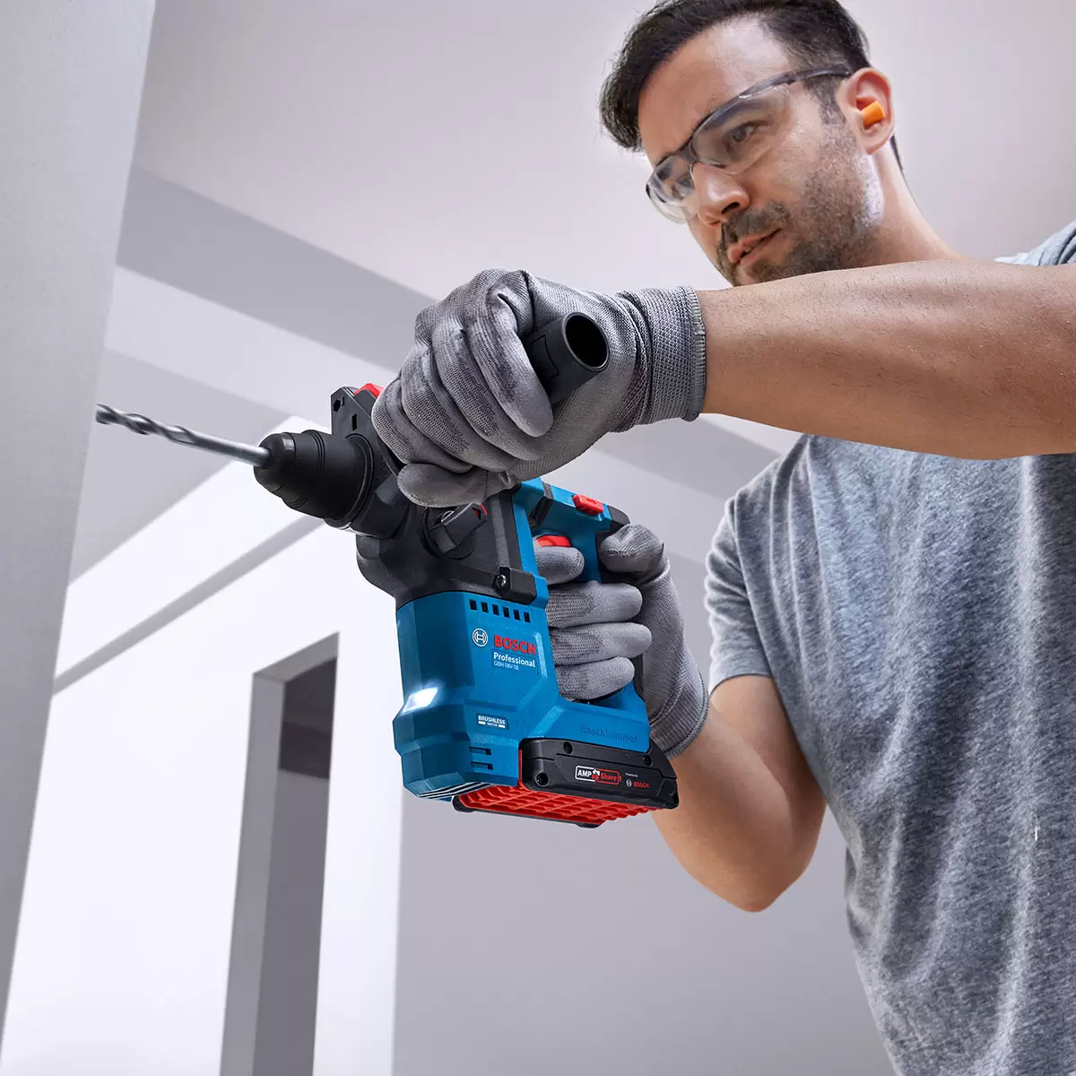 Bosch Professional Hammer Drill Kit Model SDS-Plus GBH 18V-18 - Image 4