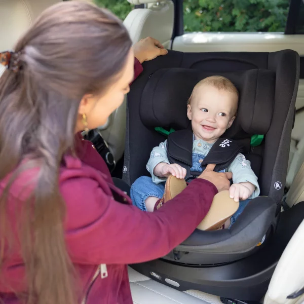 Joie I-Pivot Grow i-Size R129 360 Car Seat in Black - Image 7