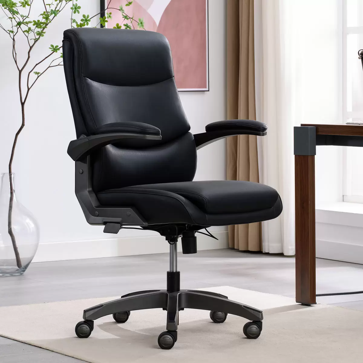 La-Z-Boy Managers Office Chair with Flip Up Arms