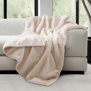 Mon Chateau Luxe Faux Fur Throw in Ivory