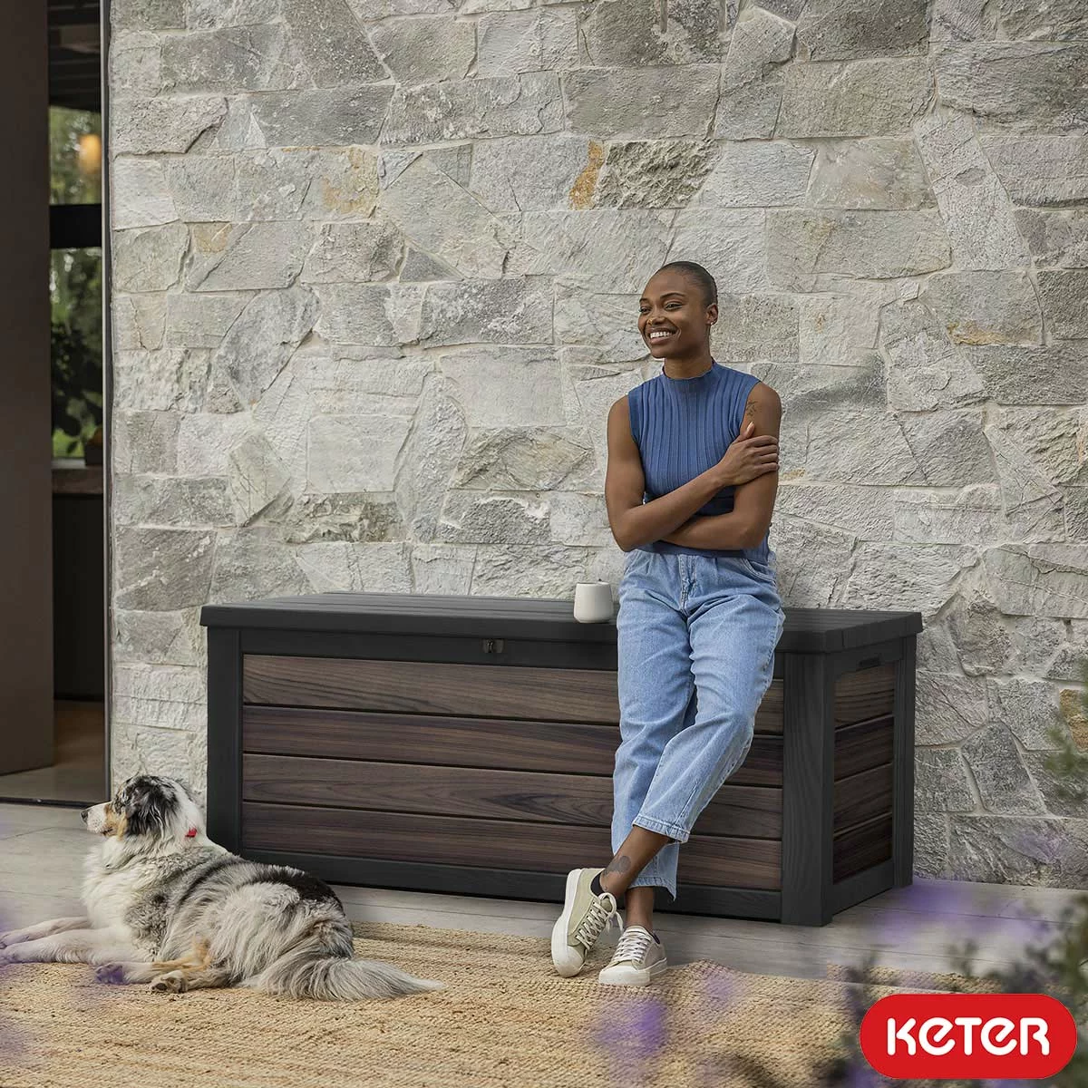 Keter Rosewood Signature 575 Litre Deck Box