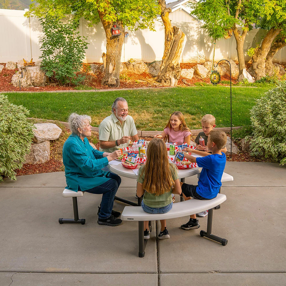 Lifetime Round Picnic Table Model 260205 3.6ft (1.11m) - Image 6