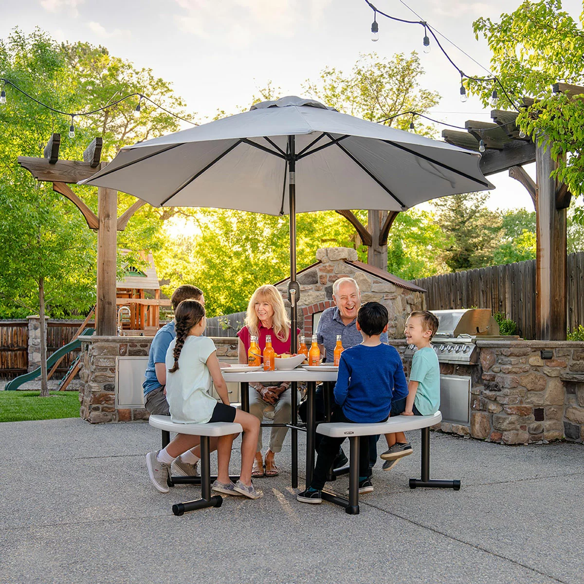 Lifetime Round Picnic Table Model 260205 3.6ft (1.11m) - Image 9