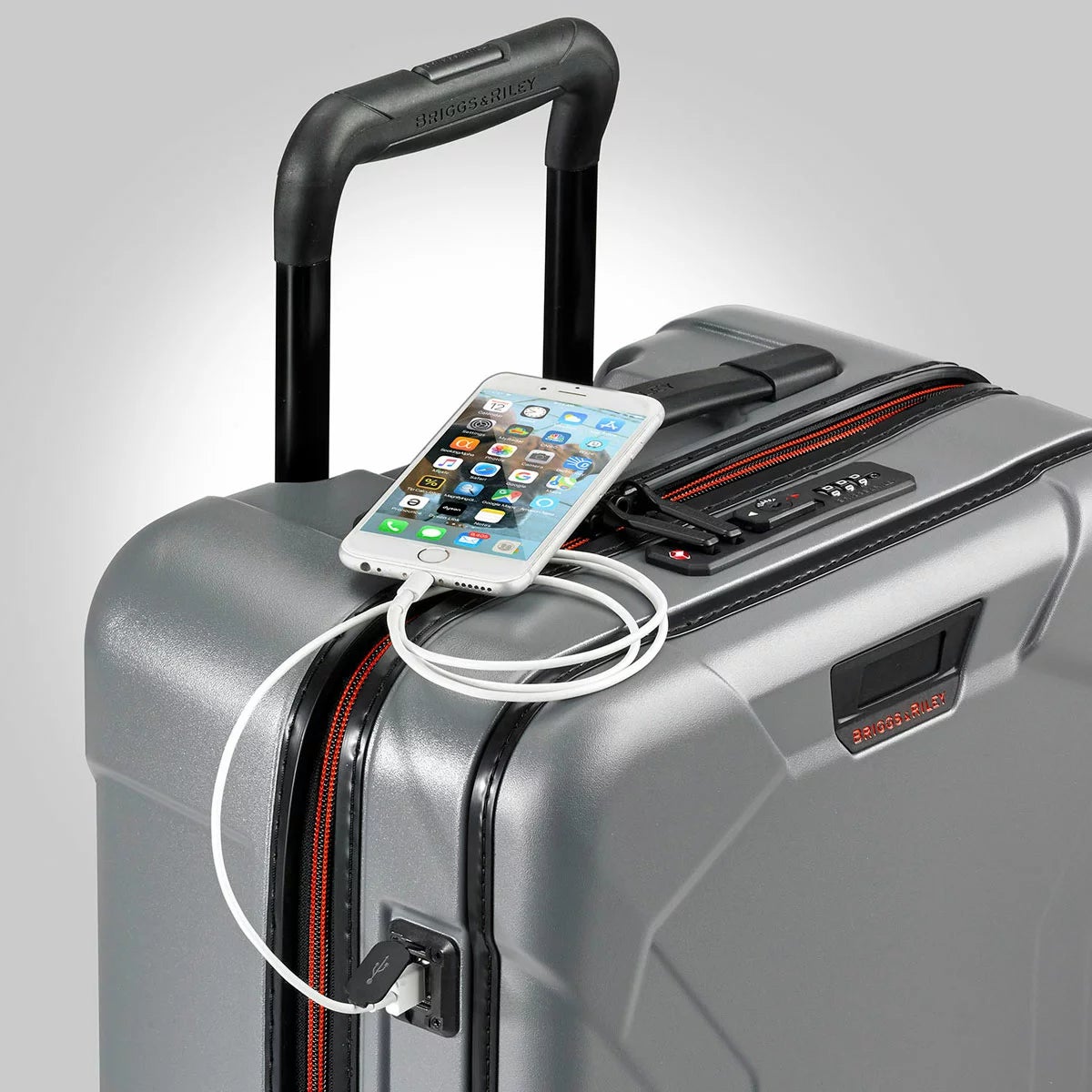 Briggs & Riley Torq International 53.3cm Global Carry-on Spinner Suitcase - Image 4