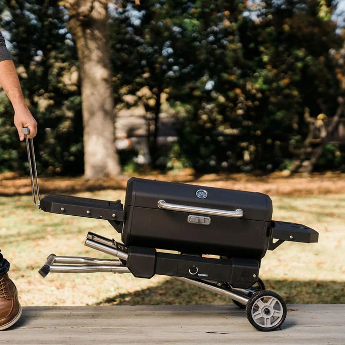 Masterbuilt Portable Charcoal BBQ and Smoker with Cart - Image 6